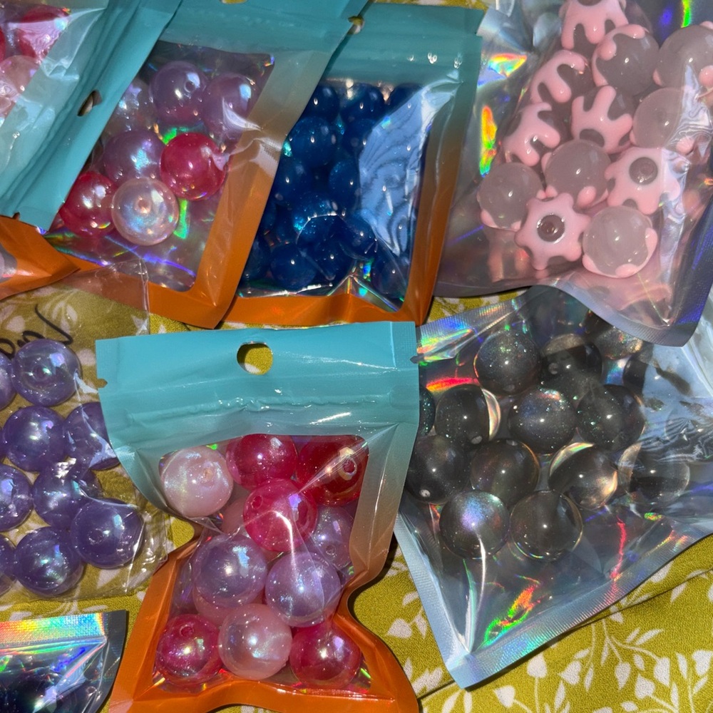 Assorted Iridescent Craft Beads - Pink, Blue, Purple, blue - FULL LOT - Picture 7 of 9
